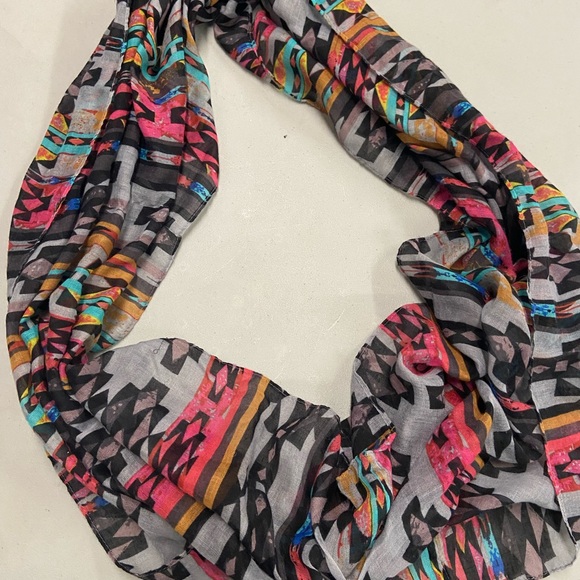 3 Sheer Scarves - Picture 3 of 7